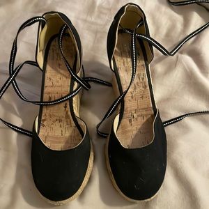 Summer wedges